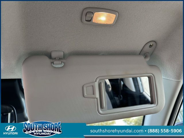 Certified 2024 Hyundai Venue SEL FWD image 36
