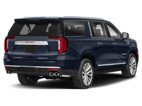 Used 2024 GMC Yukon XL Denali w/ Advanced Technology Package AWD/4WD image 2