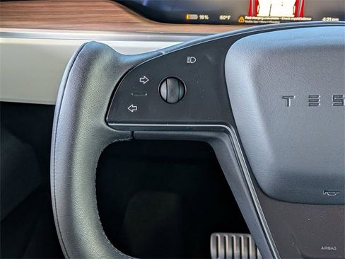 Used 2025 Tesla Model X image 15