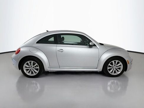 Used 2014 Volkswagen Beetle TDI FWD image 8