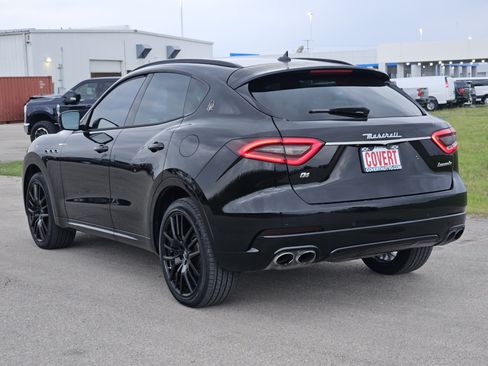 Used 2018 Maserati Levante AWD/4WD image 7