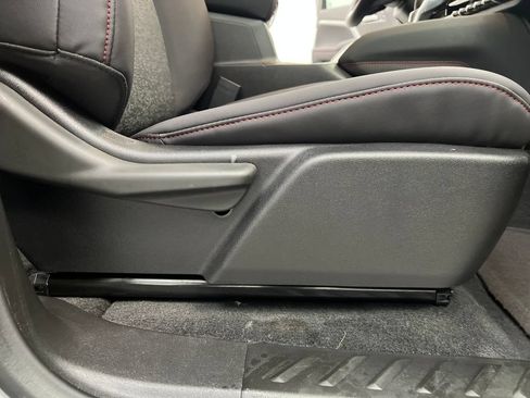 Used 2026 Chevrolet Colorado Z71 AWD/4WD image 30