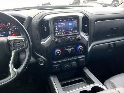 Certified 2022 Chevrolet Silverado 1500 LT Trail Boss w/ Convenience Package II image 6