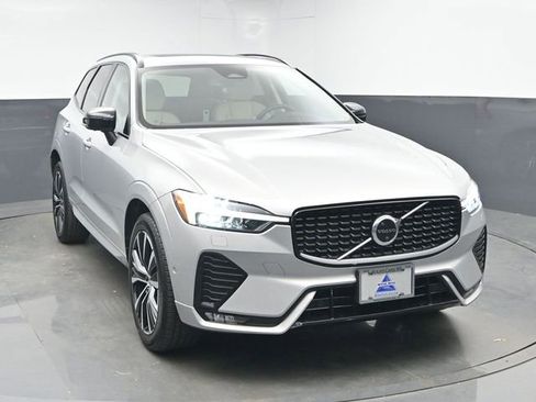 Used 2023 Volvo XC60 B5 Plus w/ Protection Package Premier image 2