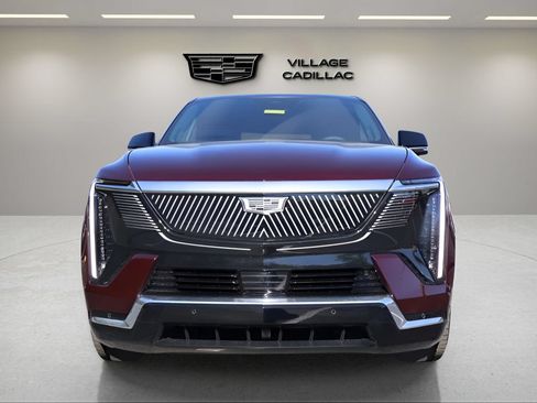 Used 2025 Cadillac Escalade IQ Luxury 2 AWD/4WD image 8