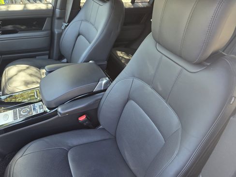 Used 2020 Land Rover Range Rover HSE AWD/4WD image 12