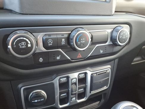 Used 2018 Jeep Wrangler Unlimited Sport S image 20