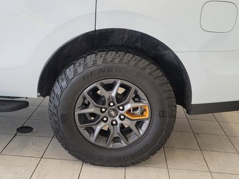 Used 2025 Ford Expedition Tremor AWD/4WD image 13