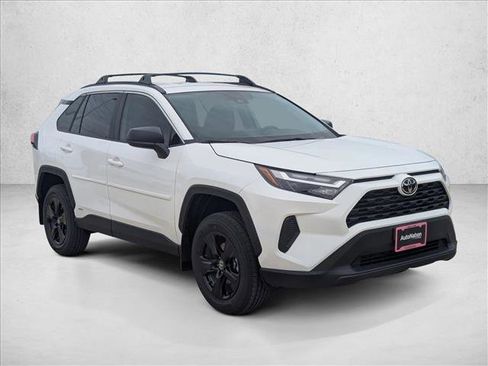 New 2025 Toyota RAV4 LE image 7