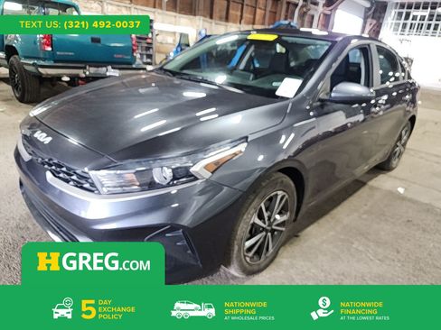 Used 2023 Kia Forte LXS FWD image 1
