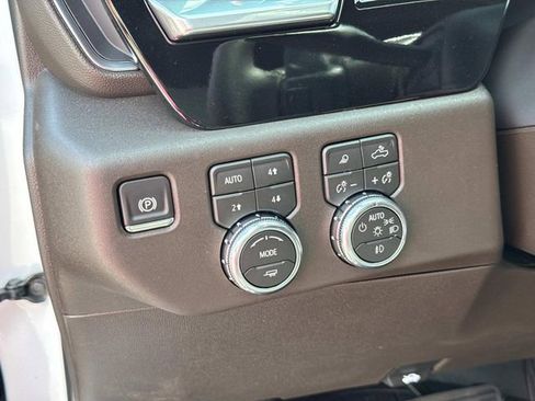 New 2026 GMC Sierra 1500 SLT w/ SLT Premium Plus Package image 25