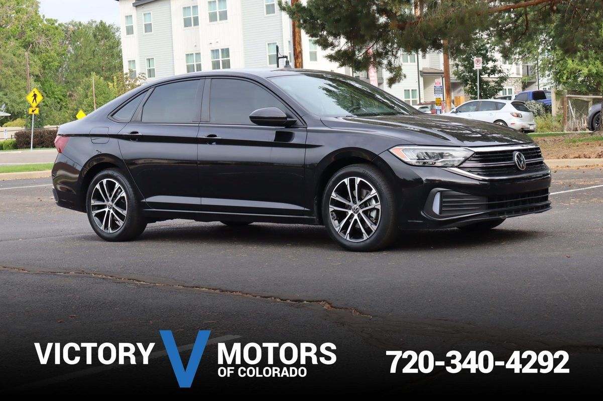 Used 2022 Volkswagen Jetta Sport FWD image 1