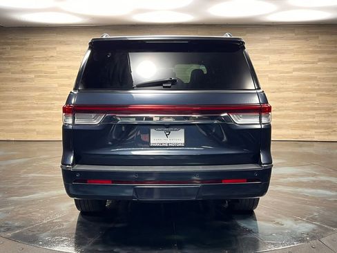 Used 2022 Lincoln Navigator Reserve image 10
