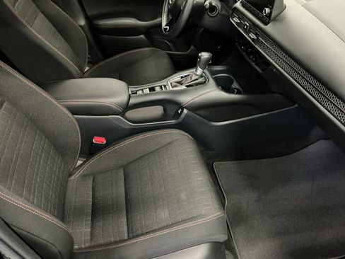 Used 2023 Honda HR-V Sport image 12
