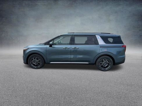 Used 2025 Kia Carnival SX image 13