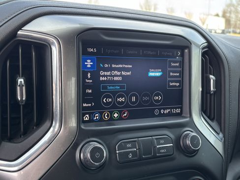 Used 2020 Chevrolet Silverado 1500 RST image 26