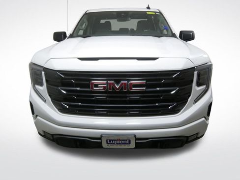 Used 2024 GMC Sierra 1500 Elevation w/ X31 Off-Road Package AWD/4WD image 10