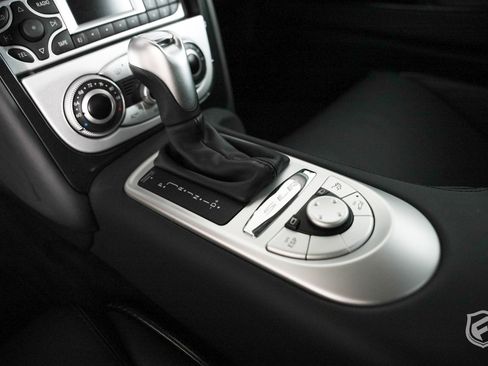 Used 2006 Mercedes-Benz SLR image 38