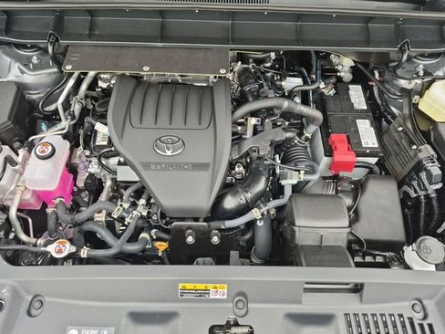 Certified 2026 Toyota Highlander Platinum AWD/4WD image 35