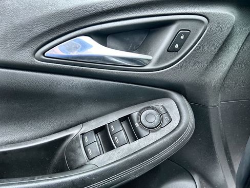 Used 2022 Buick Encore GX Preferred w/ Cold Weather Comfort Package image 21