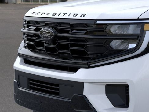 New 2026 Ford Expedition Max Platinum AWD/4WD image 17
