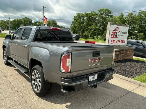 Used 2022 GMC Canyon Denali RWD image 7