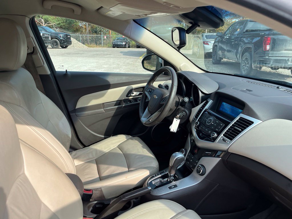 Used 2012 Chevrolet Cruze LT FWD image 37