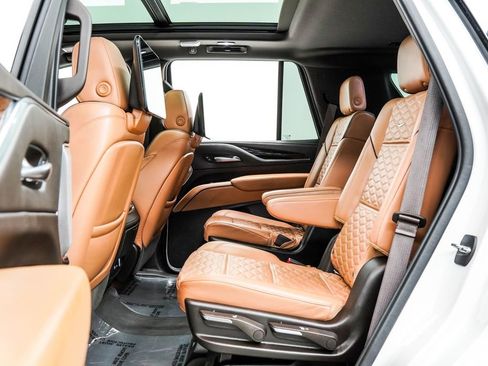 Used 2021 Cadillac Escalade Premium Luxury w/ Driver Assist Tech Package image 18