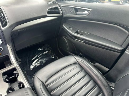 Used 2023 Ford Edge SEL image 14