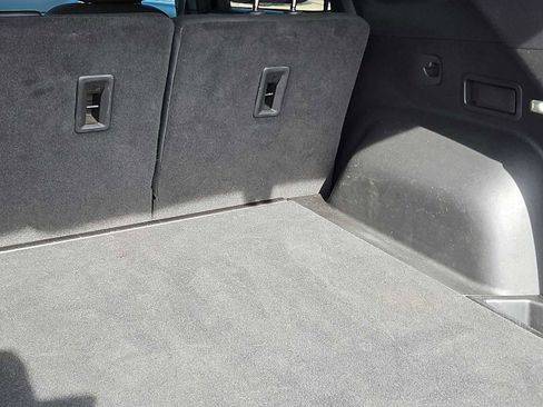 Used 2021 Chevrolet Blazer LT FWD image 23