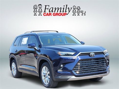 New 2026 Toyota Grand Highlander Platinum image 2