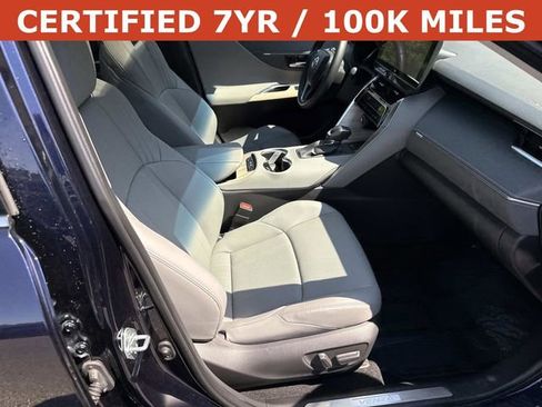 Used 2023 Toyota Venza Limited AWD/4WD image 9