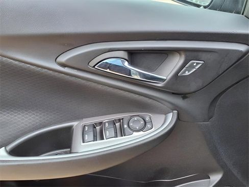 Used 2023 Chevrolet Malibu LT image 16