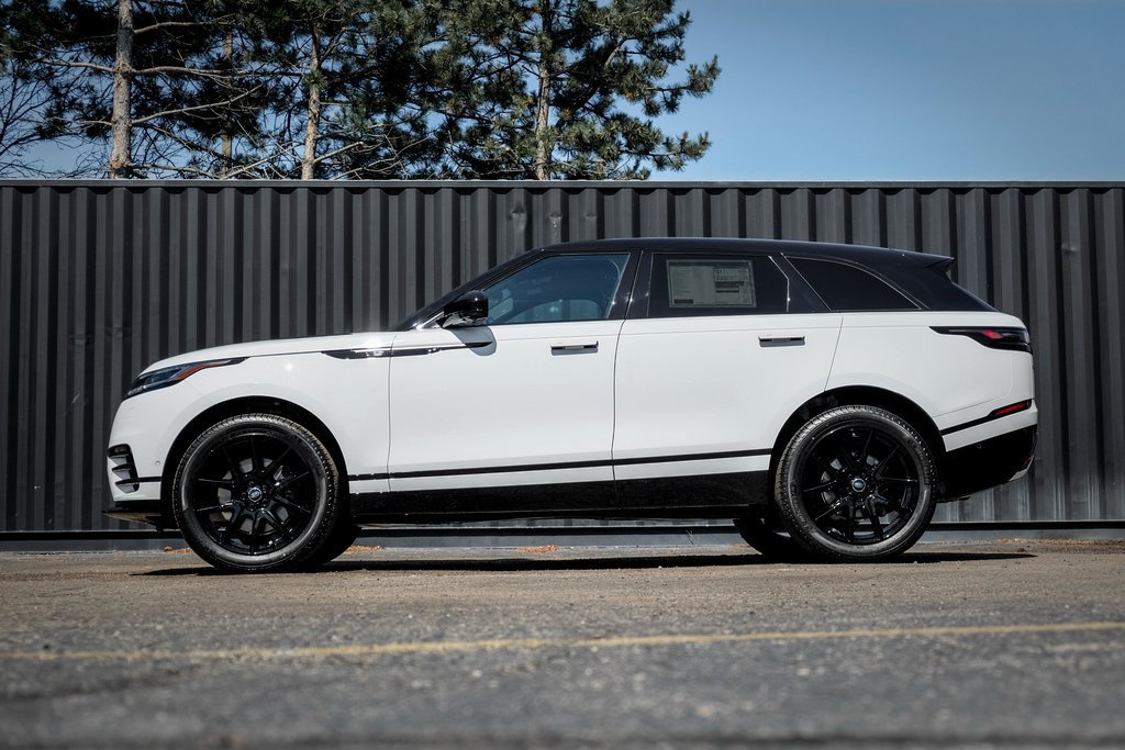 Certified 2026 Land Rover Range Rover Velar Dynamic SE AWD/4WD image 3