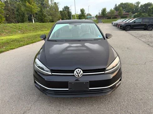 Used 2019 Volkswagen Golf SE FWD image 2