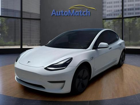 Used 2021 Tesla Model 3 Standard Range Plus RWD image 3