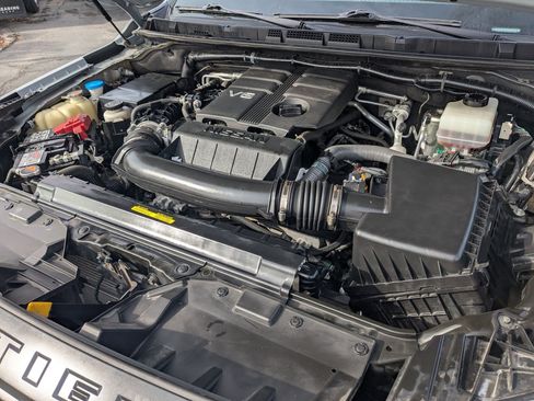 Used 2022 Nissan Frontier PRO-4X image 33