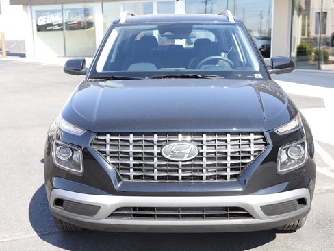 New 2026 Hyundai Venue SEL FWD image 9