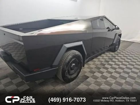 Used 2025 Tesla Cybertruck 2WD Crew Cab image 4