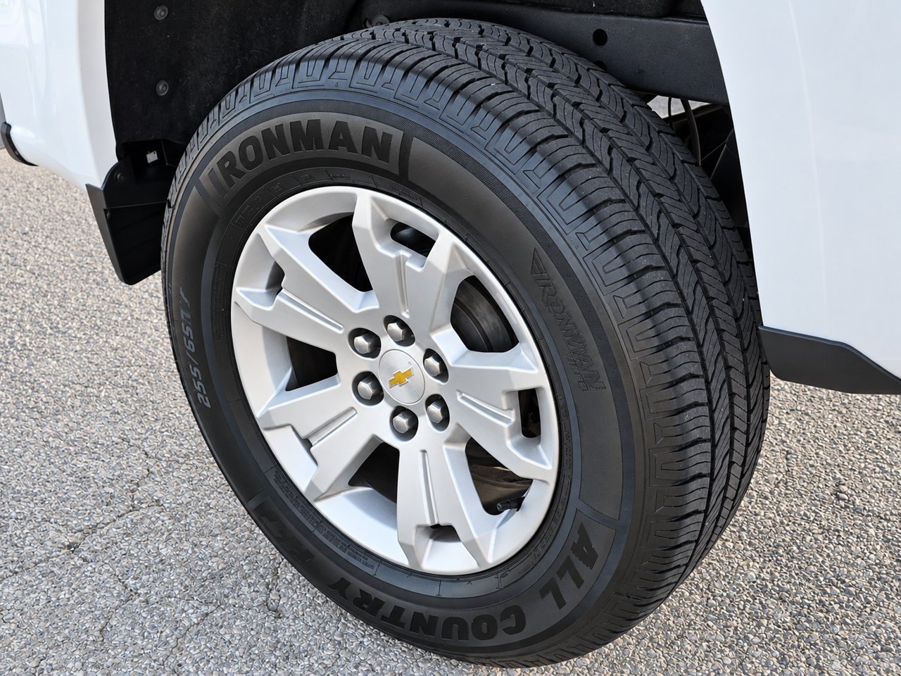 Used 2020 Chevrolet Colorado LT AWD/4WD image 13