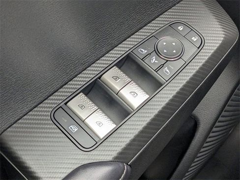 New 2025 Mitsubishi Outlander SE image 22