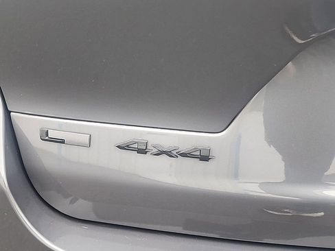 Used 2023 Jeep Grand Cherokee L Laredo image 7