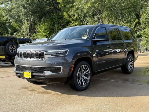 New 2025 Jeep Wagoneer L Series II AWD/4WD image 4