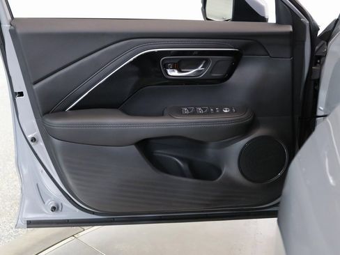 Used 2025 Acura ADX AWD image 11