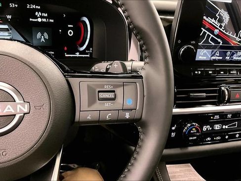 New 2025 Nissan Pathfinder Platinum w/ Lighting Package (N93) AWD/4WD image 22