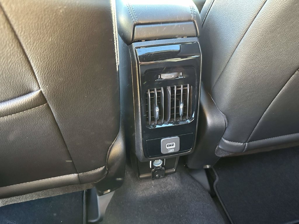 Used 2024 Jeep Compass Limited w/ Sun and Sound Group AWD/4WD image 13