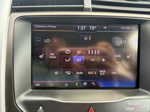 Used 2013 Ford Edge SEL FWD image 26
