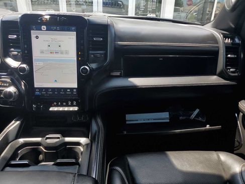 Used 2022 RAM 1500 Limited AWD/4WD image 18