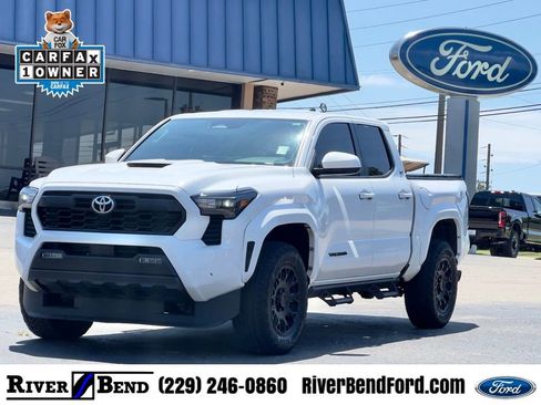 Used 2024 Toyota Tacoma TRD Sport RWD image 1