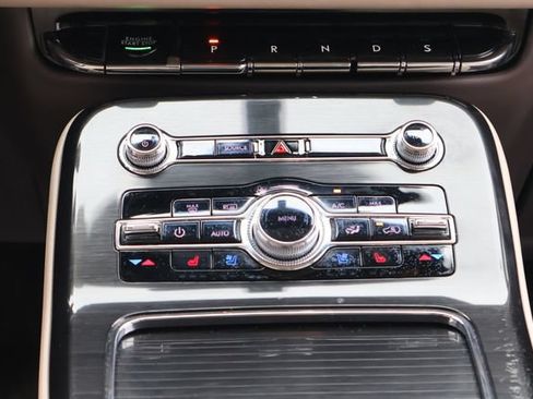 Certified 2022 Lincoln Nautilus Reserve FWD image 17